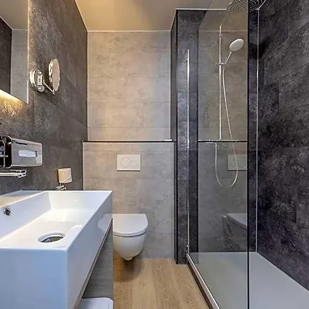 Fletcher Parkhotel Val Monte 4*
