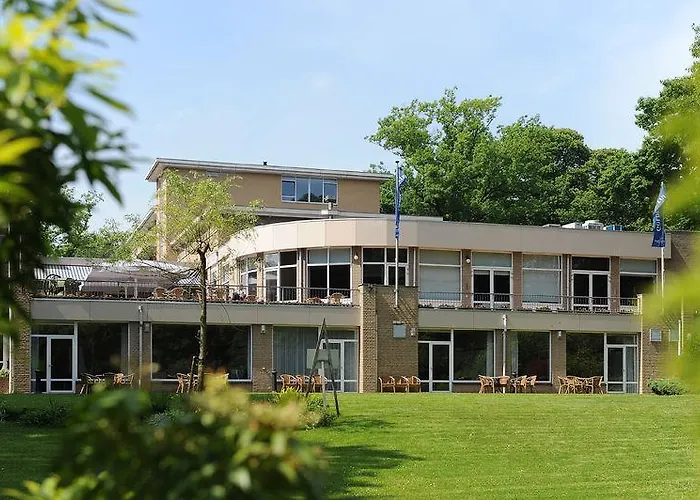 Hotel Fletcher Parkhotel Val Monte 4*