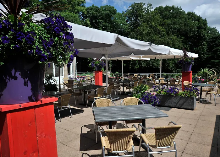 Fletcher Parkhotel Val Monte Hotell 4*